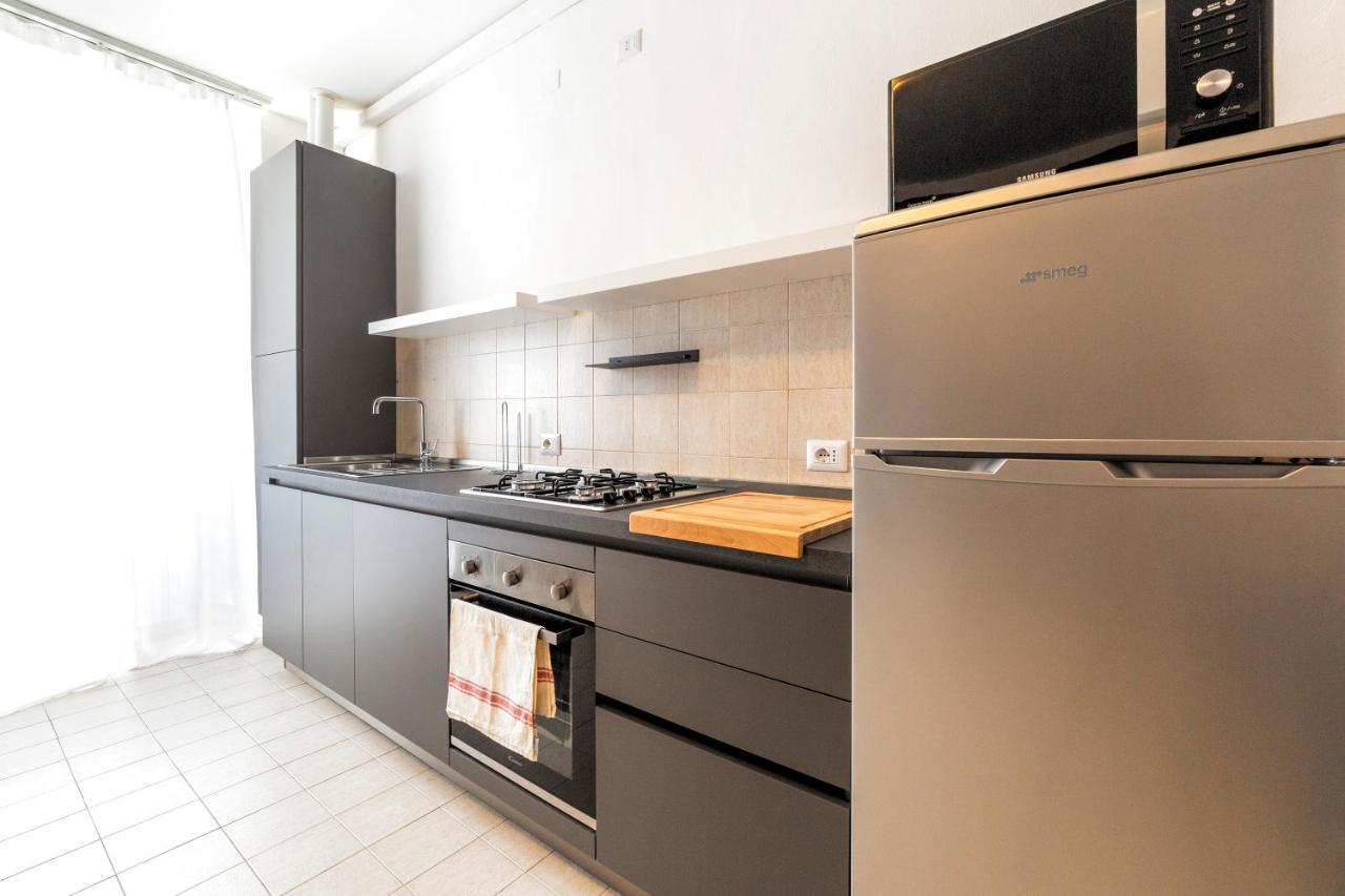 Roomy Apartment Close To Subway M5! Milan Extérieur photo